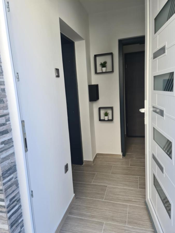 Apartman Nika ซริกเวนิซา ภายนอก รูปภาพ