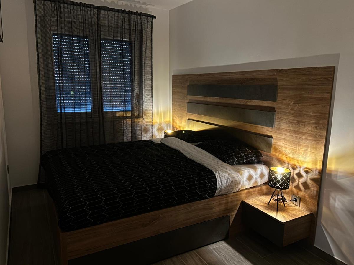Apartman Nika ซริกเวนิซา ภายนอก รูปภาพ