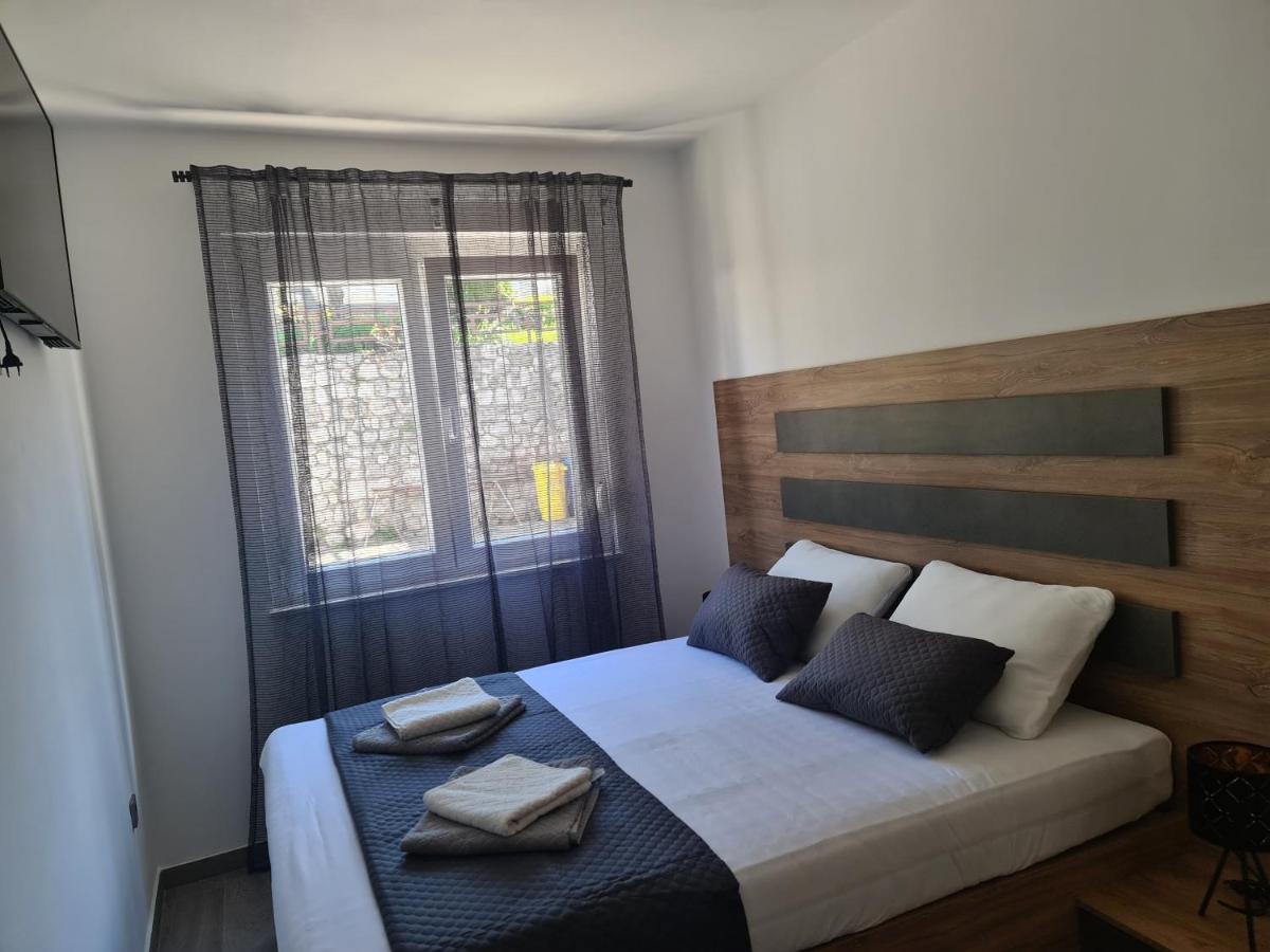 Apartman Nika ซริกเวนิซา ภายนอก รูปภาพ