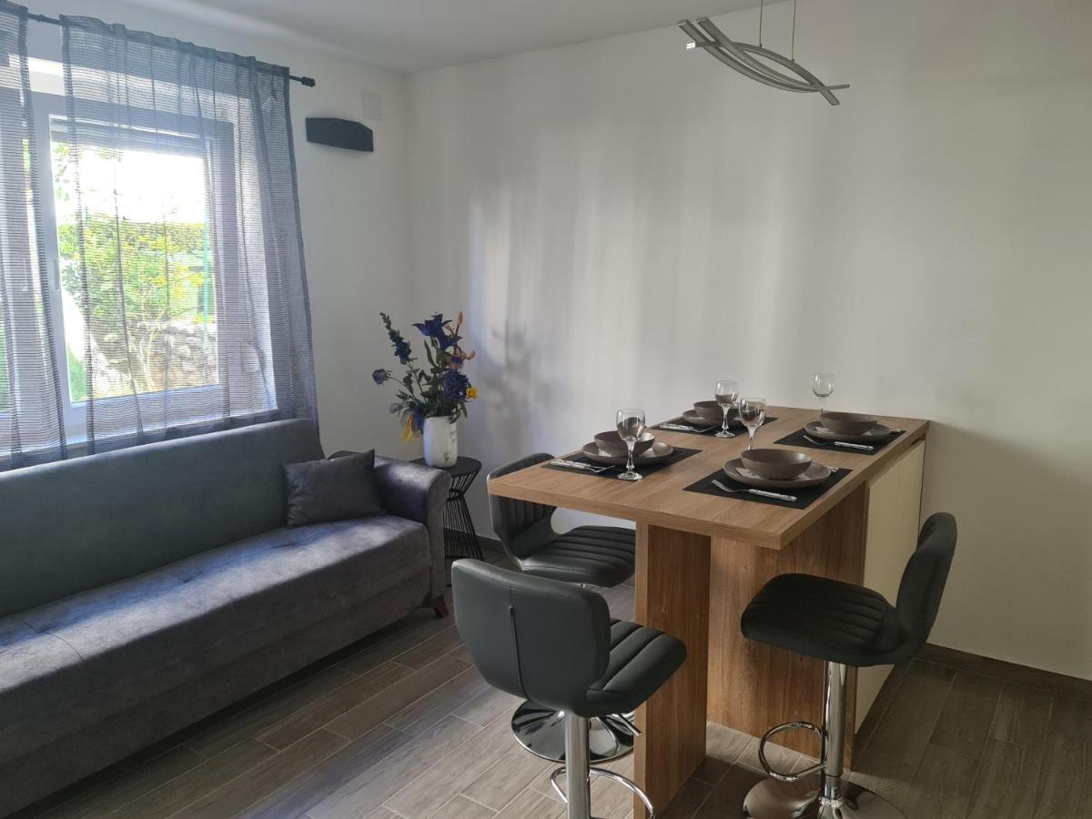 Apartman Nika ซริกเวนิซา ภายนอก รูปภาพ